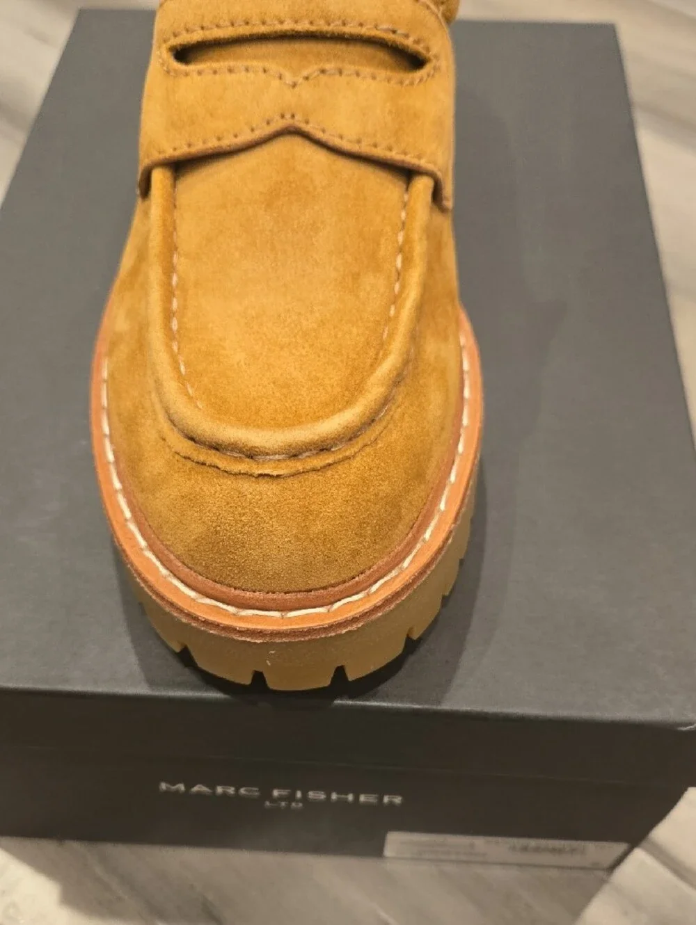 Marc Fisher classic penny